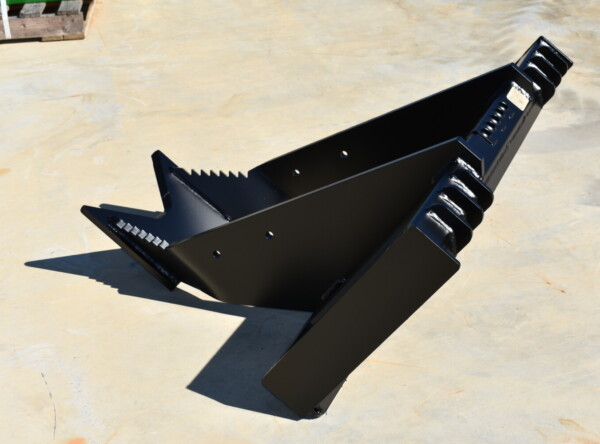 DSC_0089 - Copy Loflin Grubber