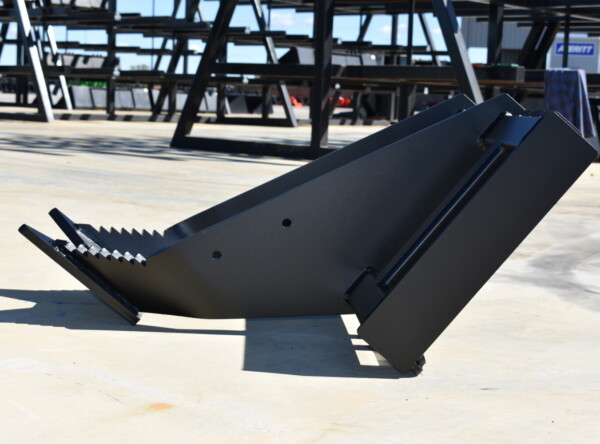 DSC_0090 - Copy Loflin Grubber