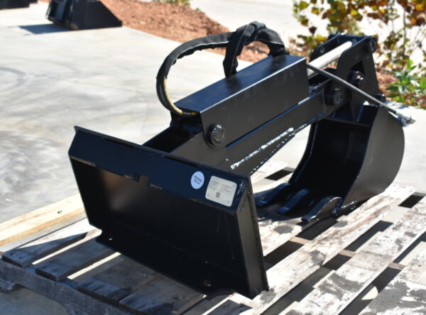 DSC_0329 Loflin Mini Backhoe