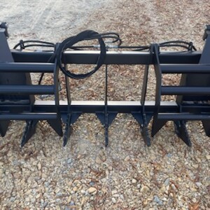 Loflin Compact Tractor Vertical Root Grapple